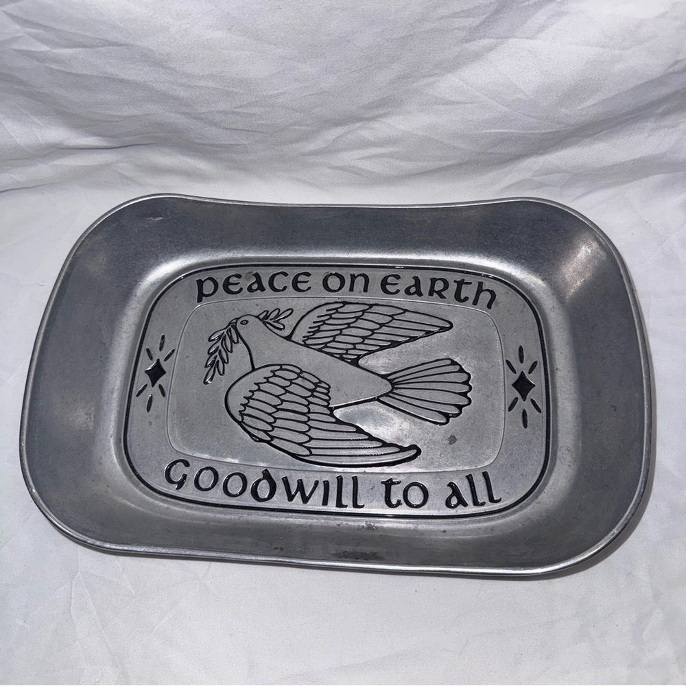 vintage Wilton Armetale pewter bread serving tray Peace on Earth Goodwill to All